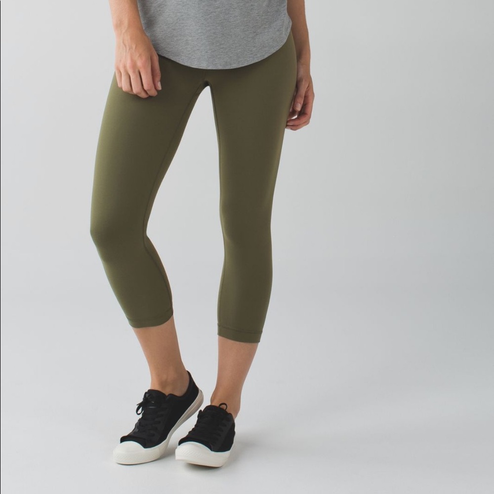 Lululemon Wunder Under Crop size 4 Olive Green